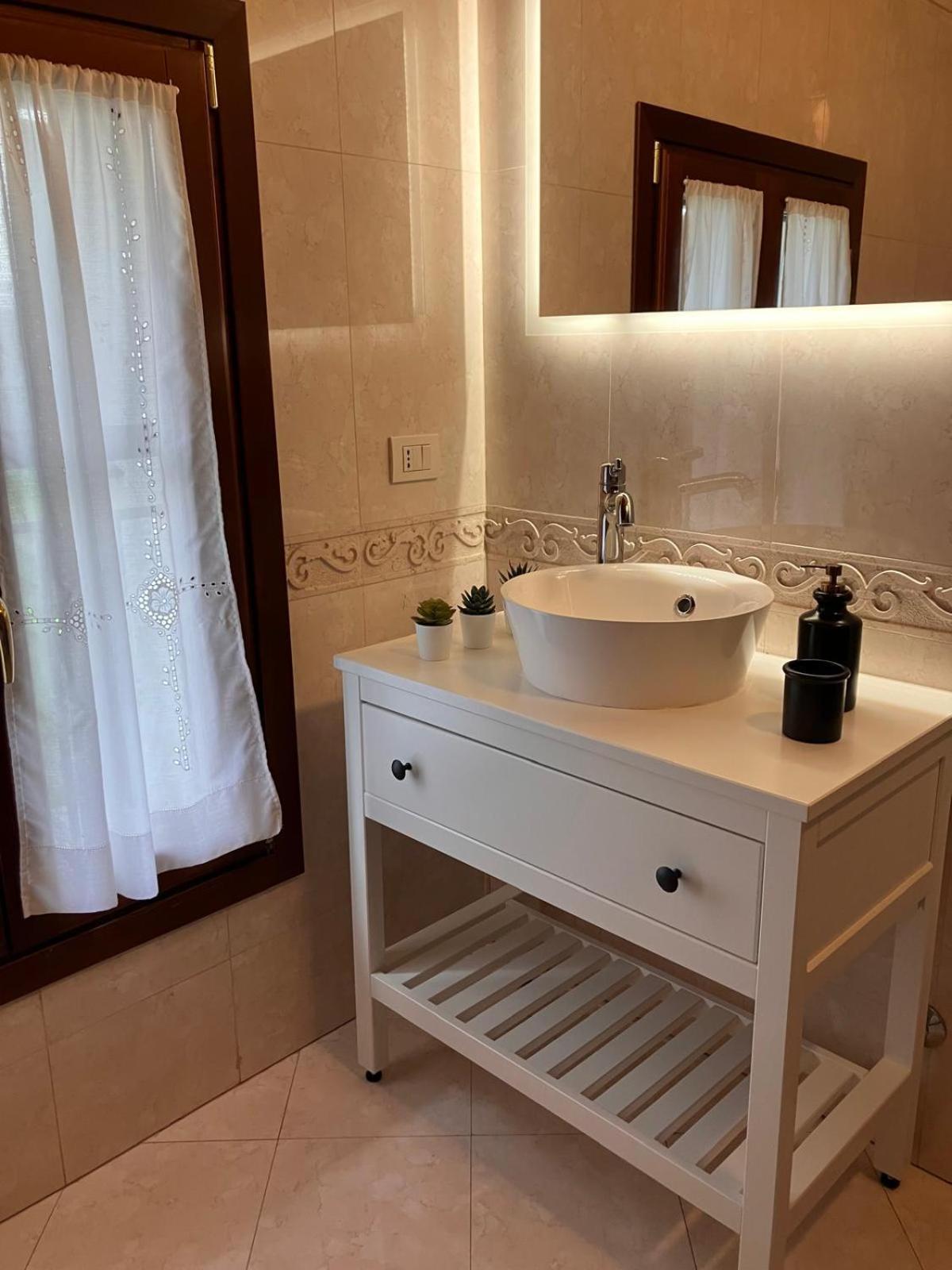 Benvenuti In Casa Peluca! Daire Mestre Dış mekan fotoğraf